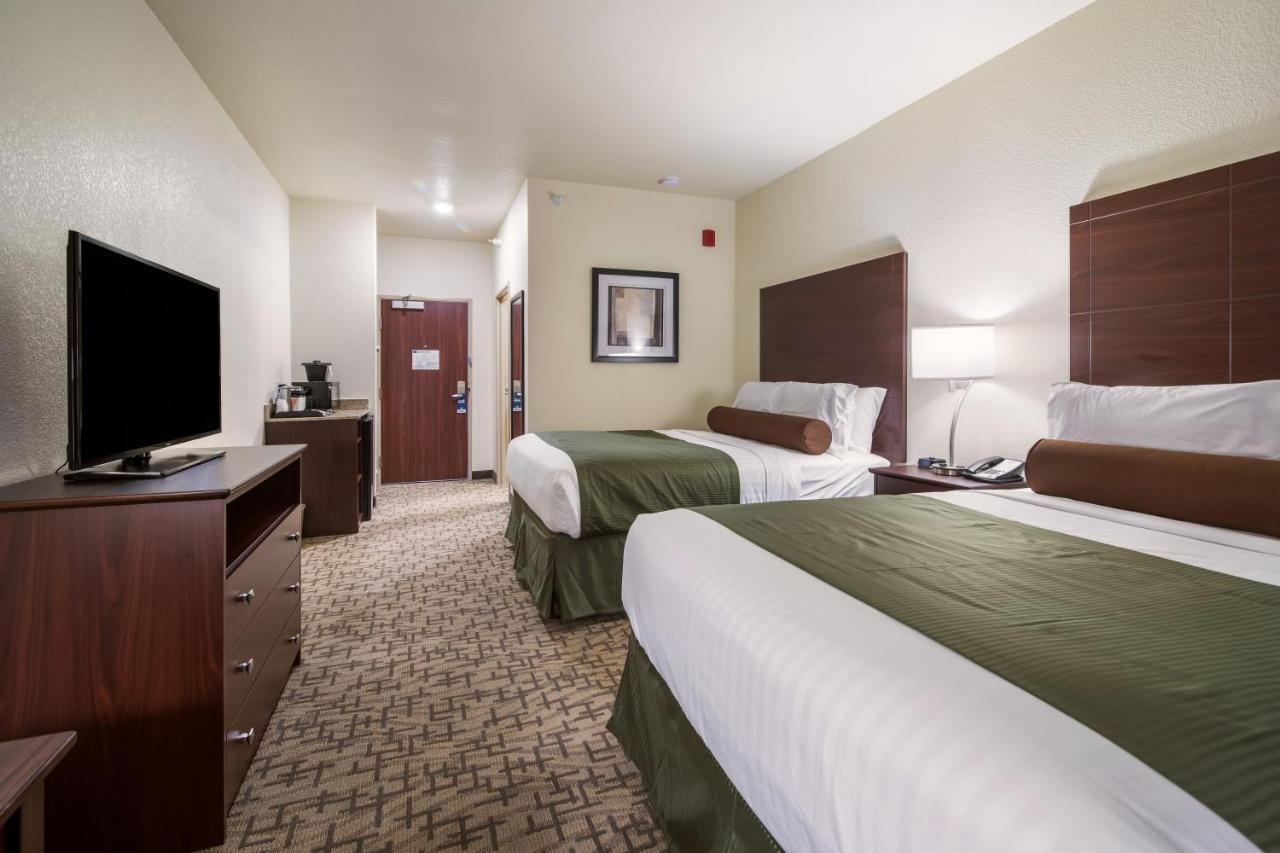 Cobblestone Hotel&Suites - Victor Exterior foto